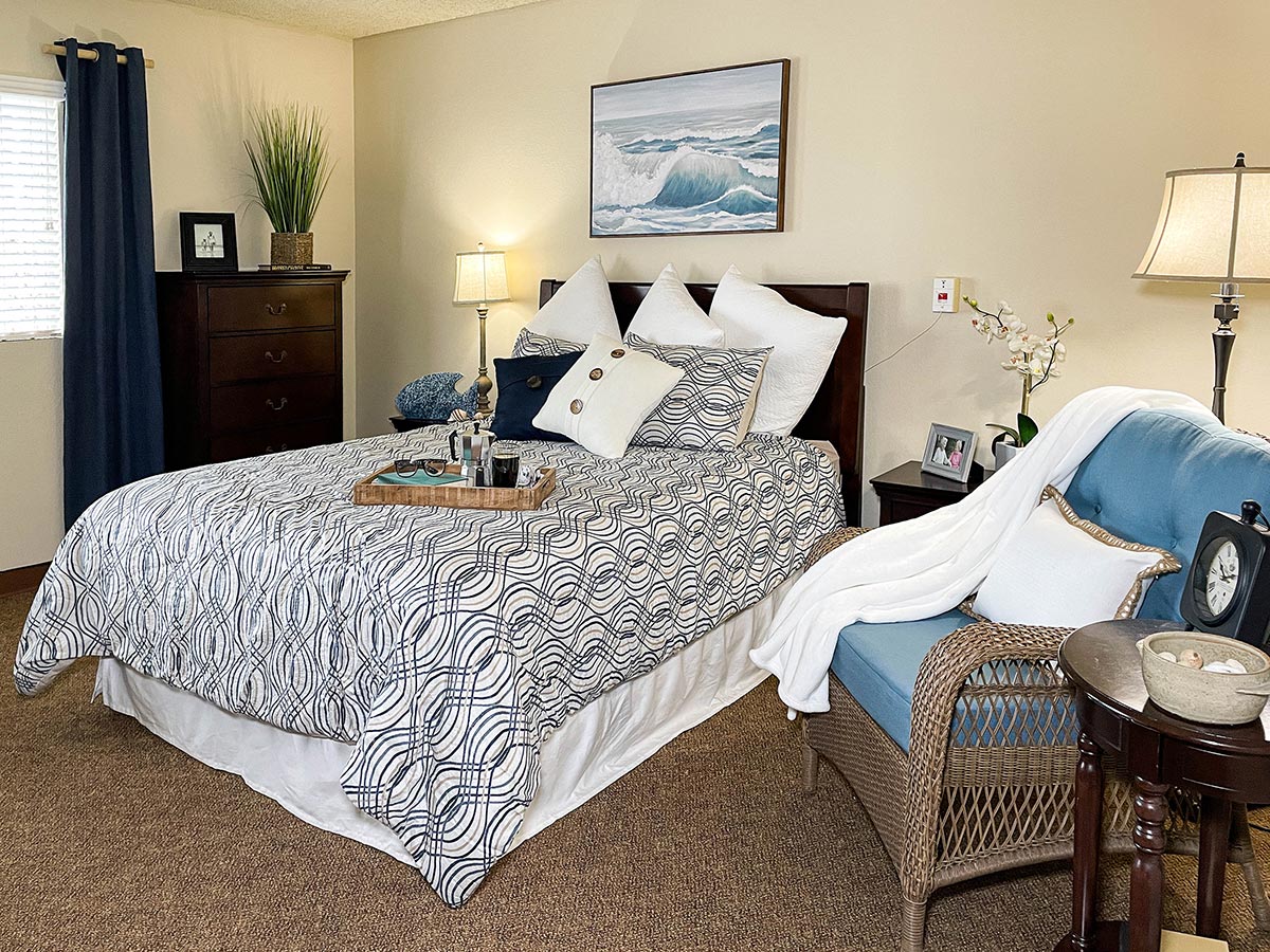 Sterling Ridge Senior Living bedroom